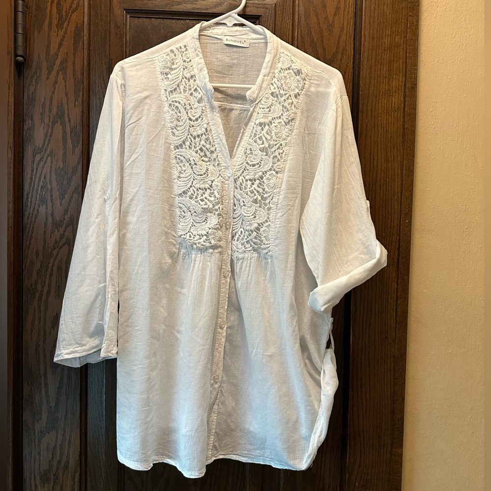 Women’s White Button-Down Blouse With Lace Yoke, Size L